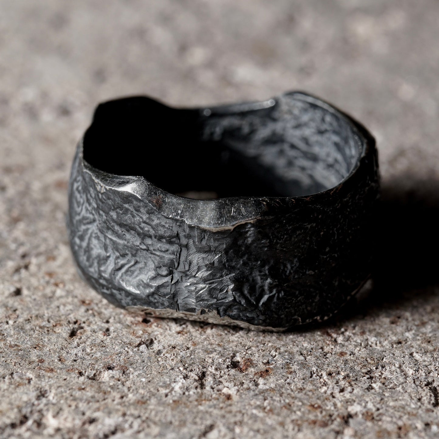 Crack Ring 02 - 925 Sterling Silver