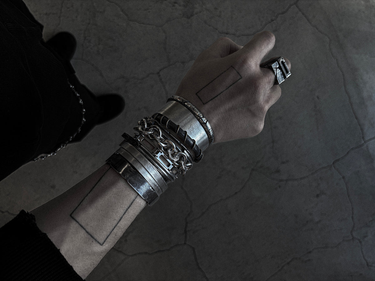 Erosion Bracelet / Large - 925 Sterling Silver
