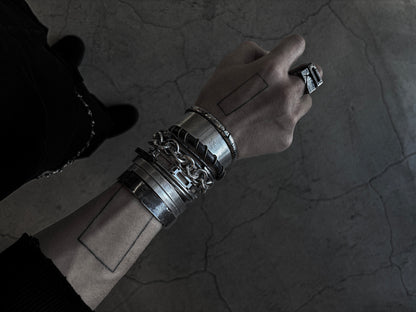 Erosion Bracelet / Large - 925 Sterling Silver