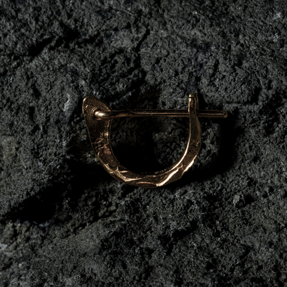 Crack Pierce 01- 18K Yellow Gold