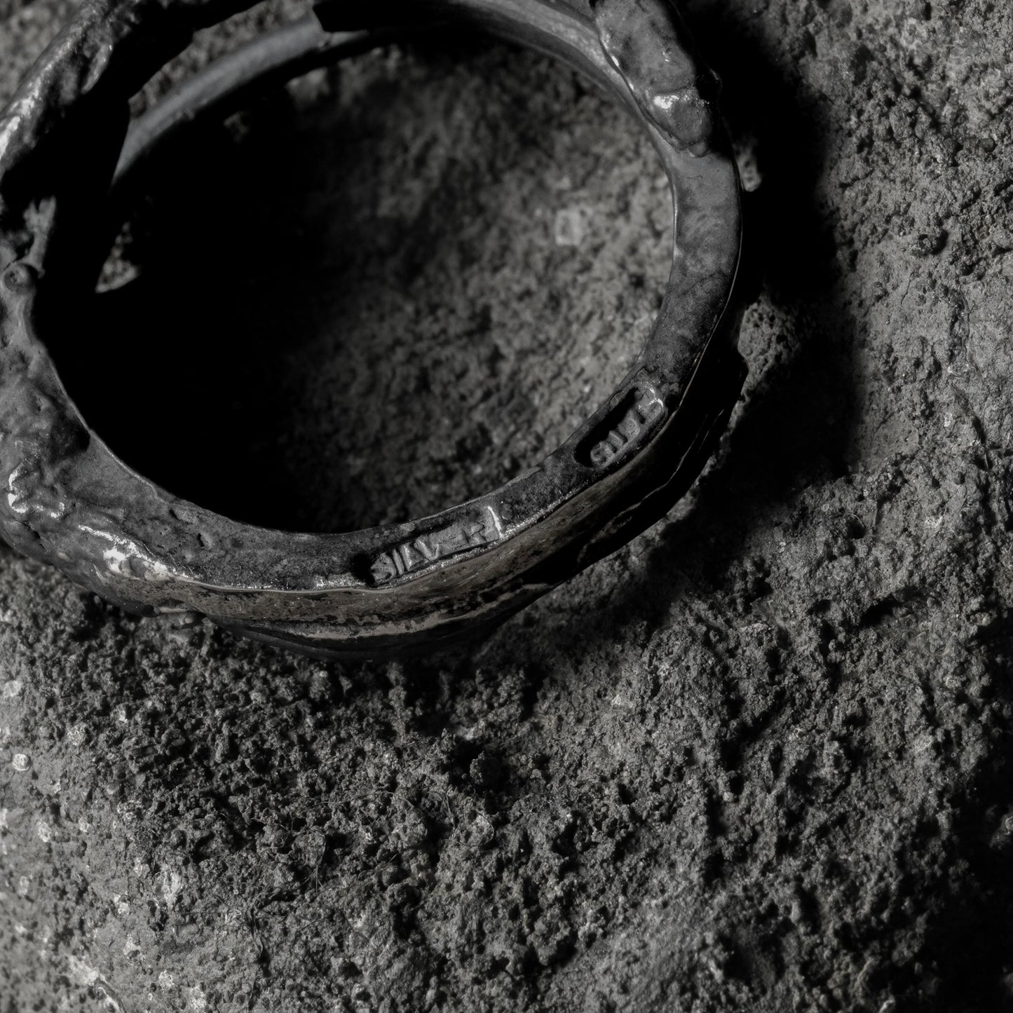 Crack Ring 07 - 925 Sterling Silver